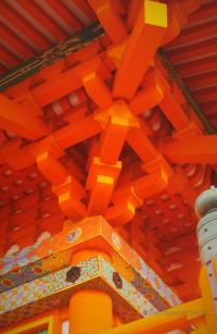 Details of the colourful Kiyomizu-dera temple