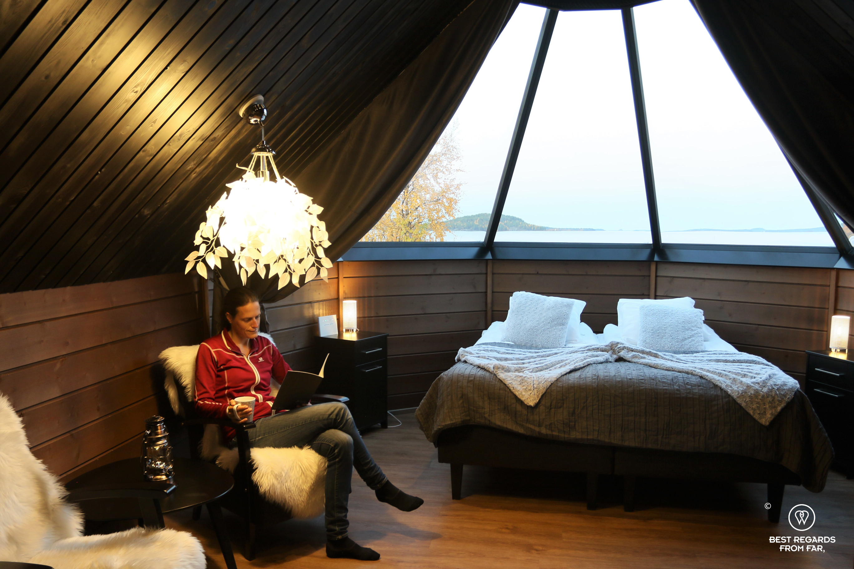 Waiting for the Northern Lights in an aurora cabin at Inari Holiday Village